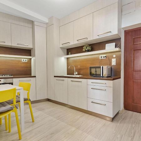 Apple Apartment Братислава Екстериор снимка